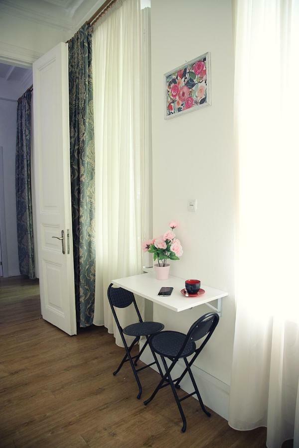 Appartement Apartament Old Yard à Tbilissi Extérieur photo