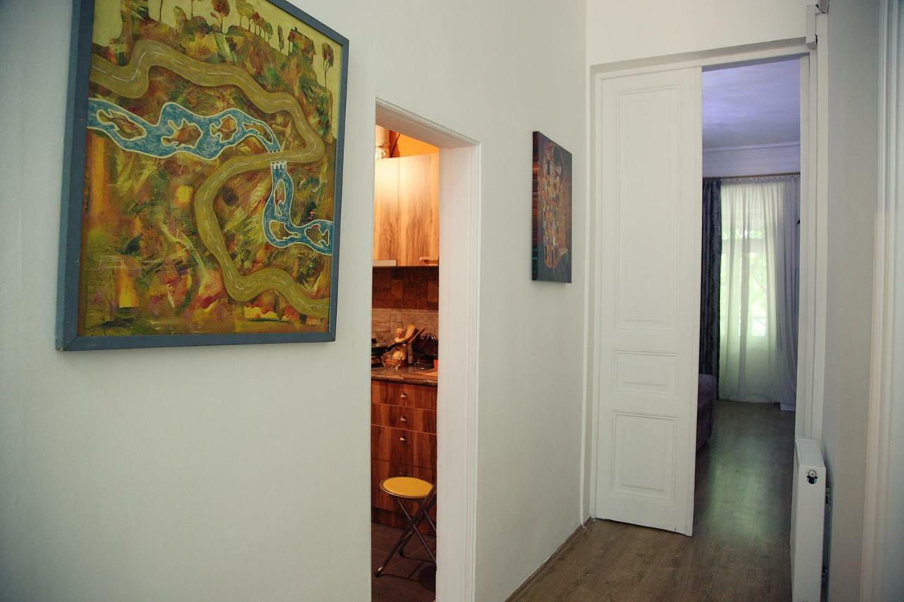Appartement Apartament Old Yard à Tbilissi Extérieur photo