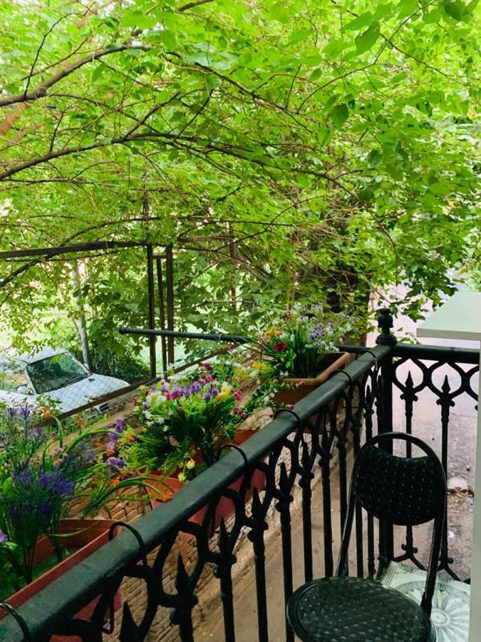 Appartement Apartament Old Yard à Tbilissi Extérieur photo
